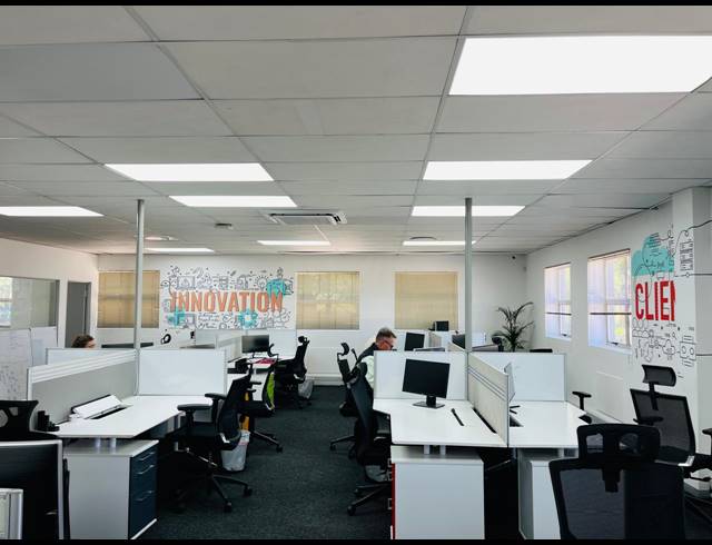 335M² OFFICE TO LET IN VORNA VALLEY
